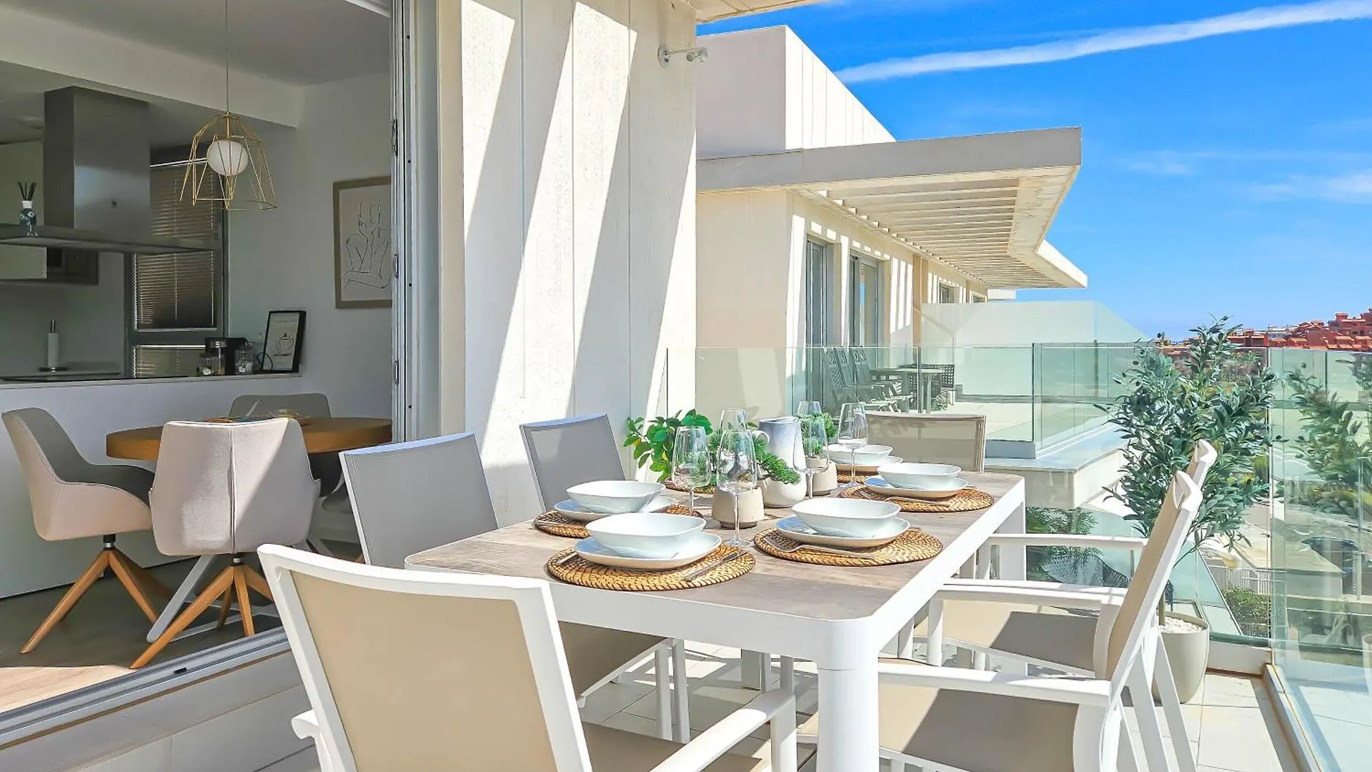 2 Bedroom Penthouse In Serenity Collection In Estepona Appartamento