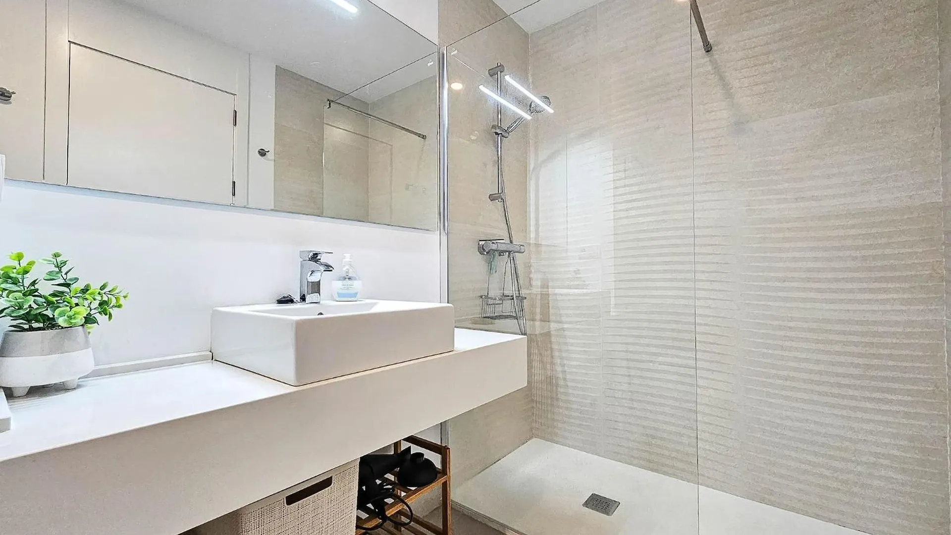2 Bedroom Penthouse In Serenity Collection In Estepona